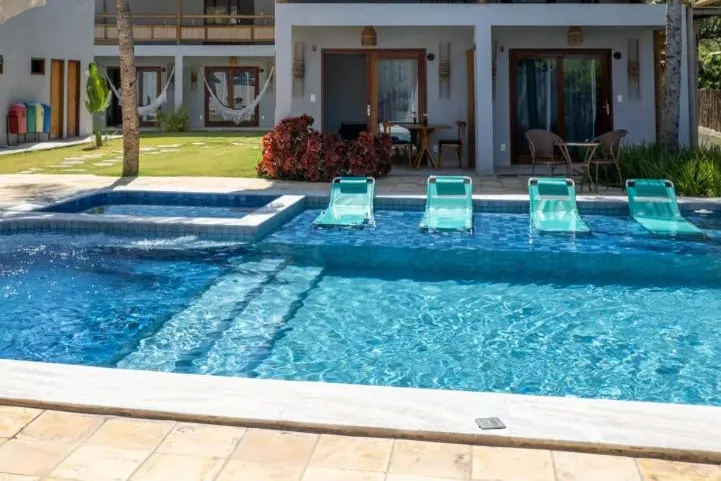 Piscina de Pousada Corais do Bitingui